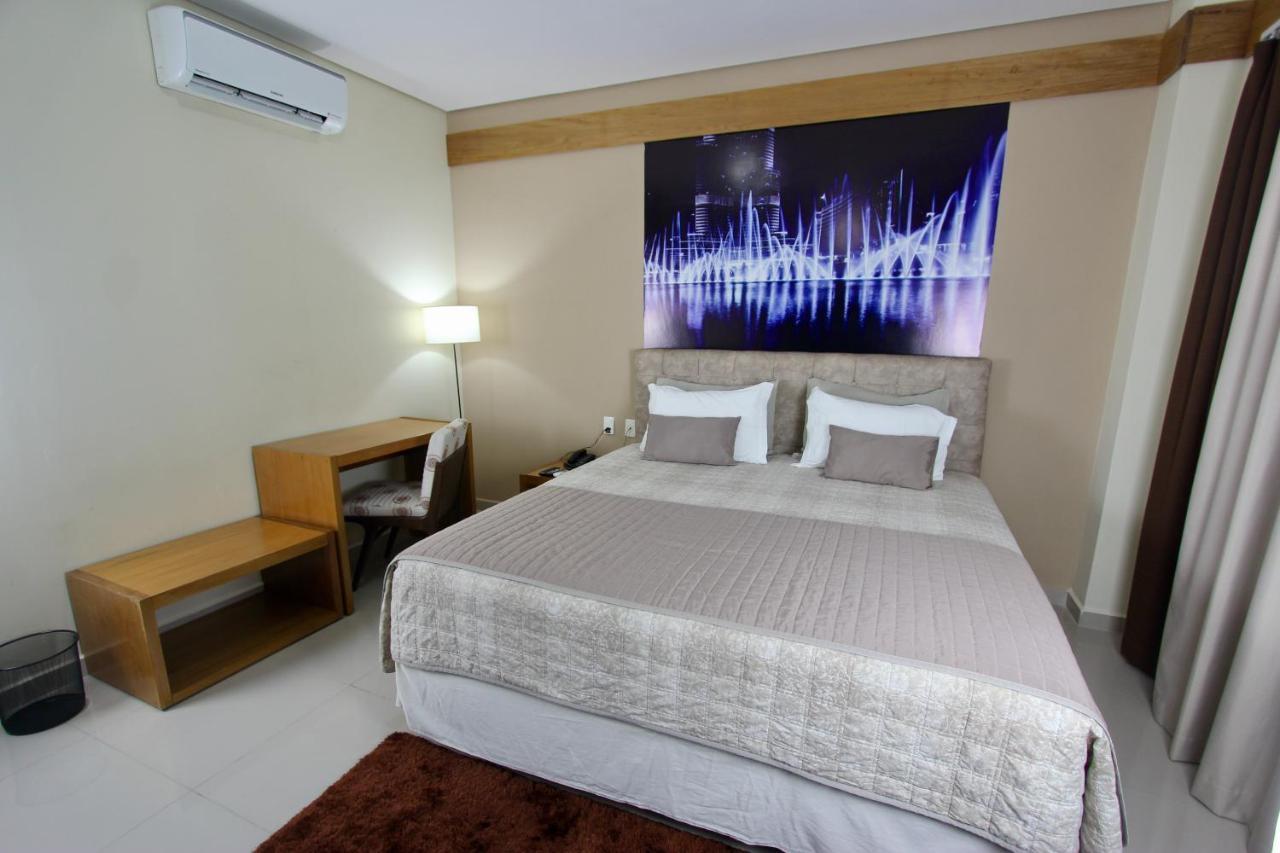 Prisma Plaza Hotel เตาบาแต ภายนอก รูปภาพ