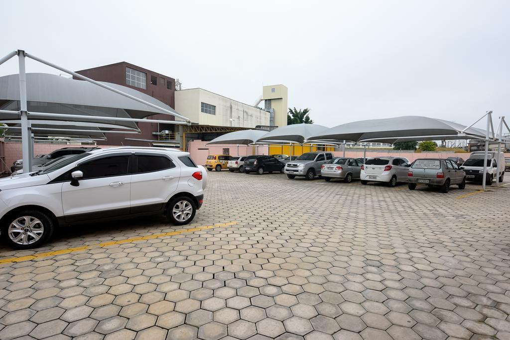 Prisma Plaza Hotel เตาบาแต ภายนอก รูปภาพ
