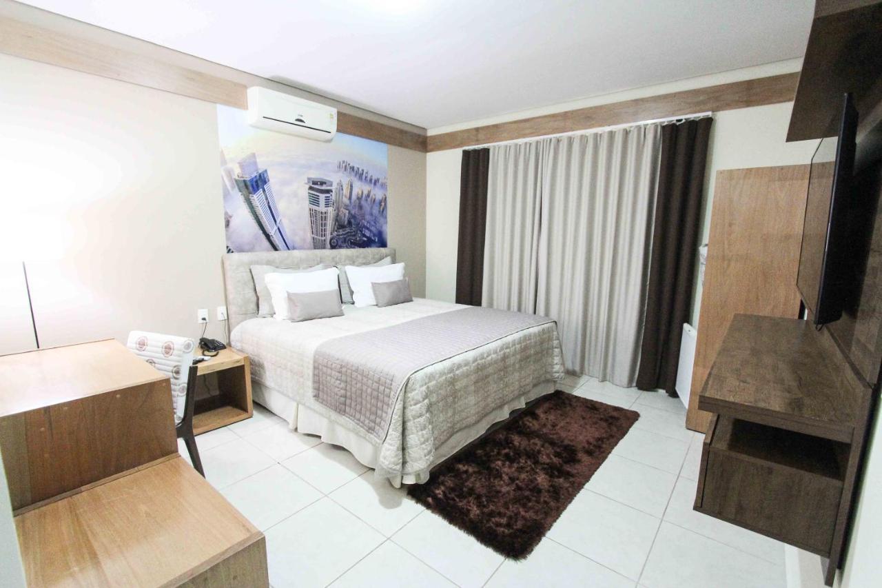 Prisma Plaza Hotel เตาบาแต ภายนอก รูปภาพ