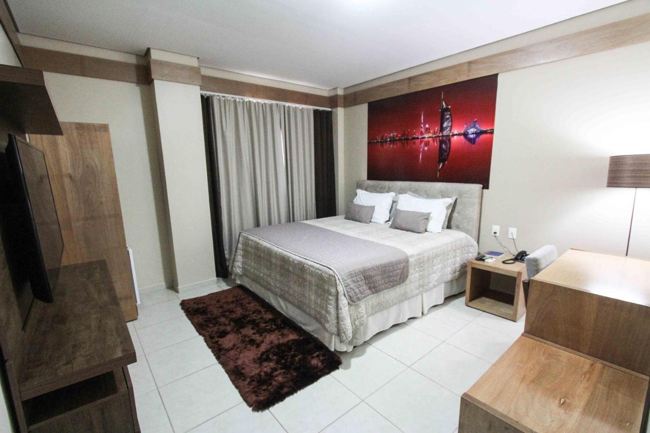 Prisma Plaza Hotel เตาบาแต ภายนอก รูปภาพ